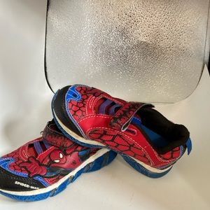 Marvel Spider Man sneakers sz 12 lights red when walking lightly used